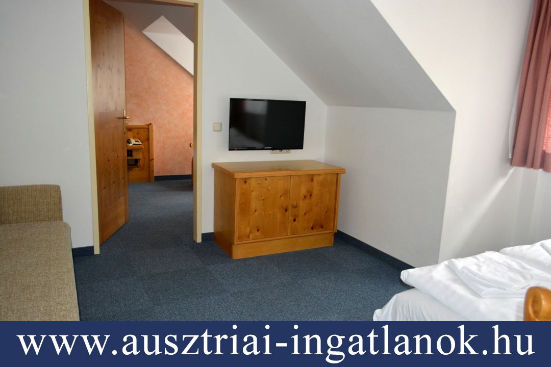 ausztriai-ingatlanok-elado-hotel-DACHSTEIN-sihotel-01-1080.jpg